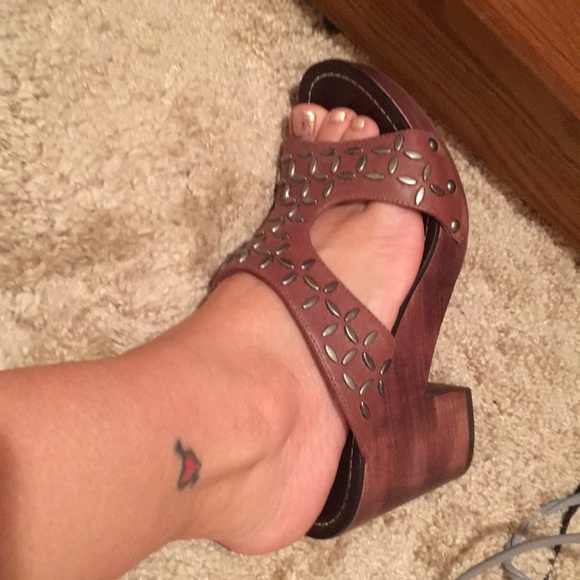 NIB BIVIEL CHOCOLATE 36 6 SHOES SANDALS CUTE HEELS - Picture 9 of 9